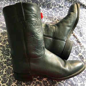 Dark blue leather men’s boots